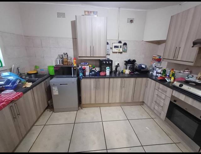 3 BEDROOM HOUSE FOR SALE IN VANDERBIJLPARK CW 6